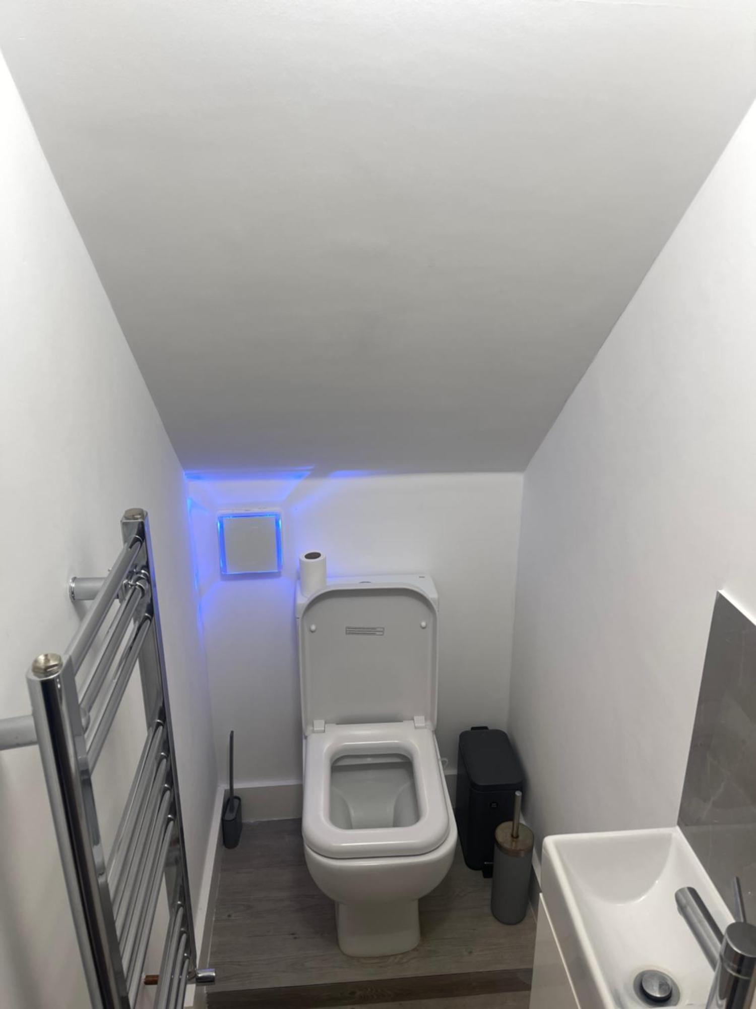 Mercy 2 Guest house London